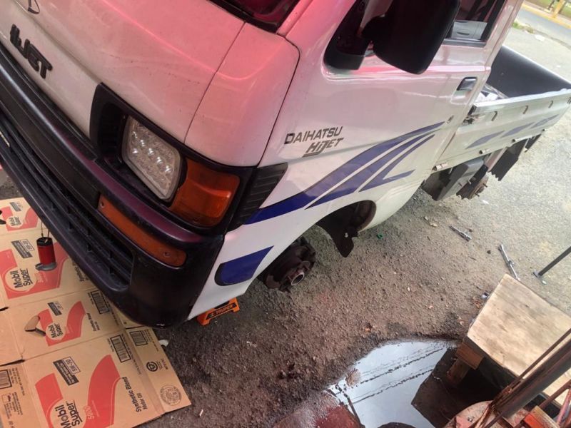 Gomera, autoadornos los socios